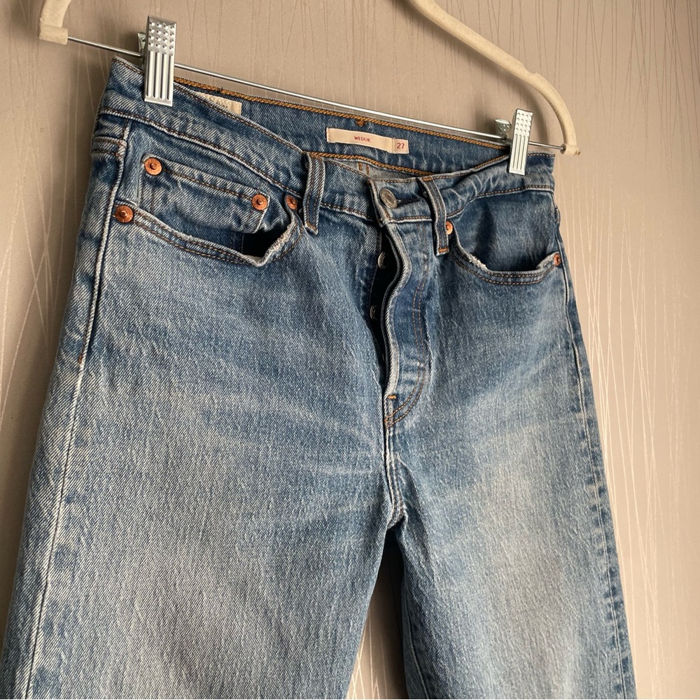 Levi's Wedgie Icon Fit Jeans These Dreams - Picture 4 of 13